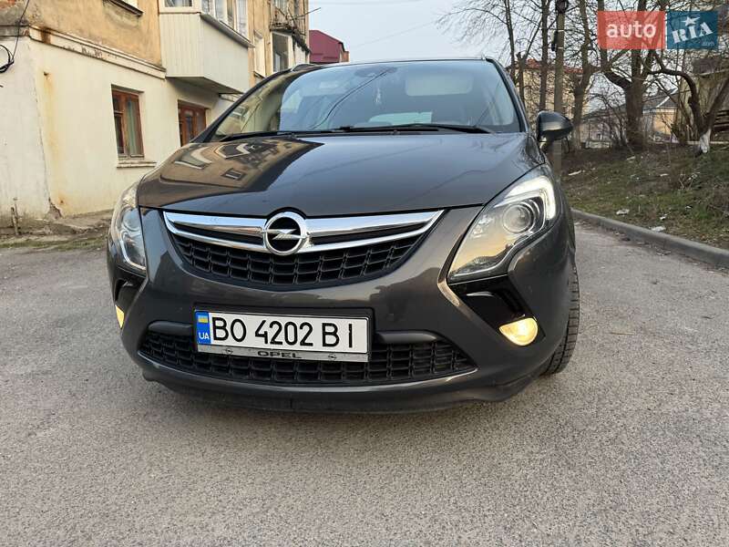 Мінівен Opel Zafira Tourer 2012 в Зборові