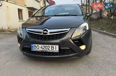 Мінівен Opel Zafira Tourer 2012 в 