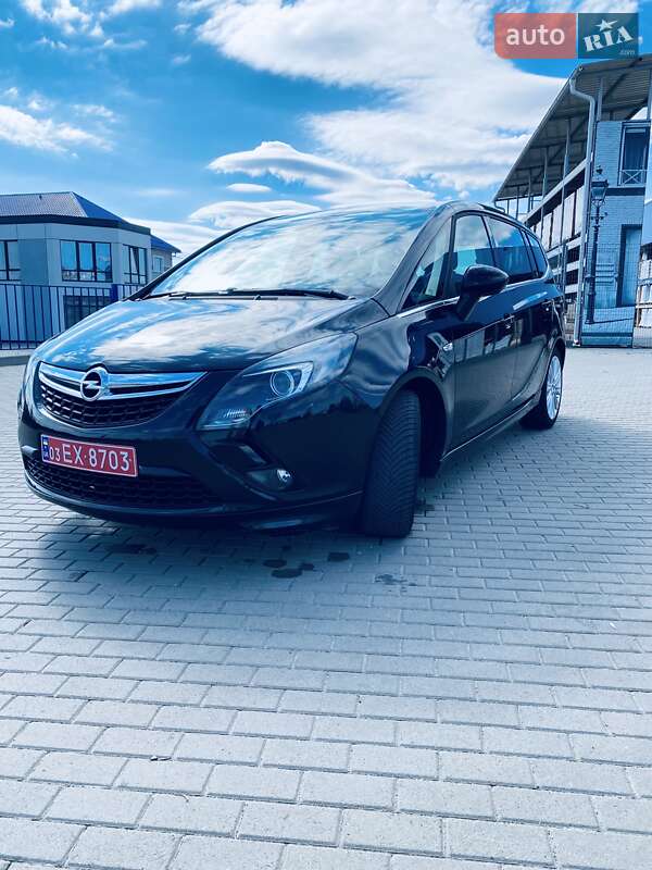 Мінівен Opel Zafira Tourer 2015 в 