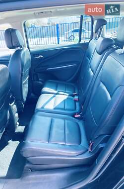 Мінівен Opel Zafira Tourer 2015 в 
