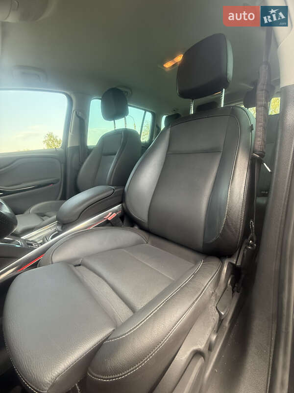 Мінівен Opel Zafira Tourer 2012 в Красилові