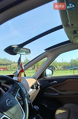 Мінівен Opel Zafira Tourer 2013 в 