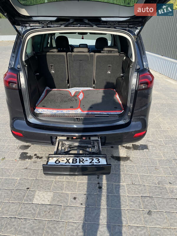 Минивэн Opel Zafira Tourer 2014 в Городенке