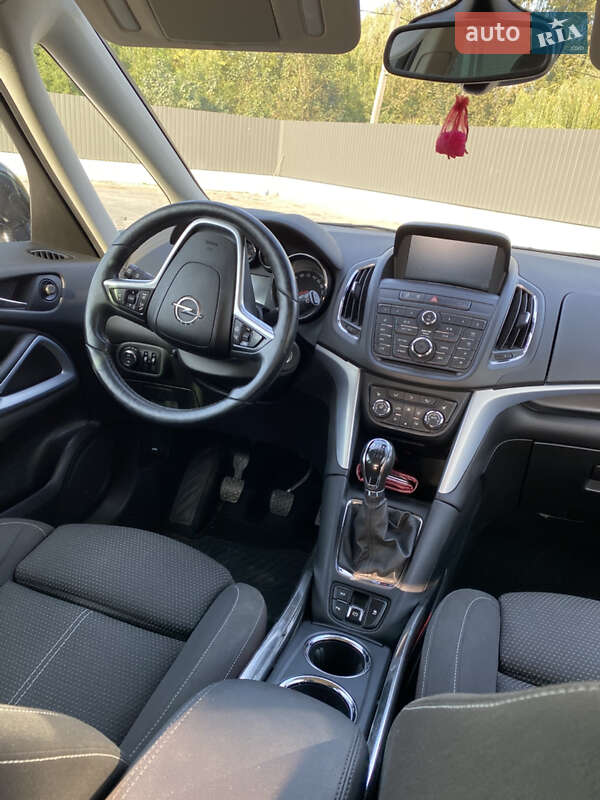 Минивэн Opel Zafira Tourer 2014 в Городенке