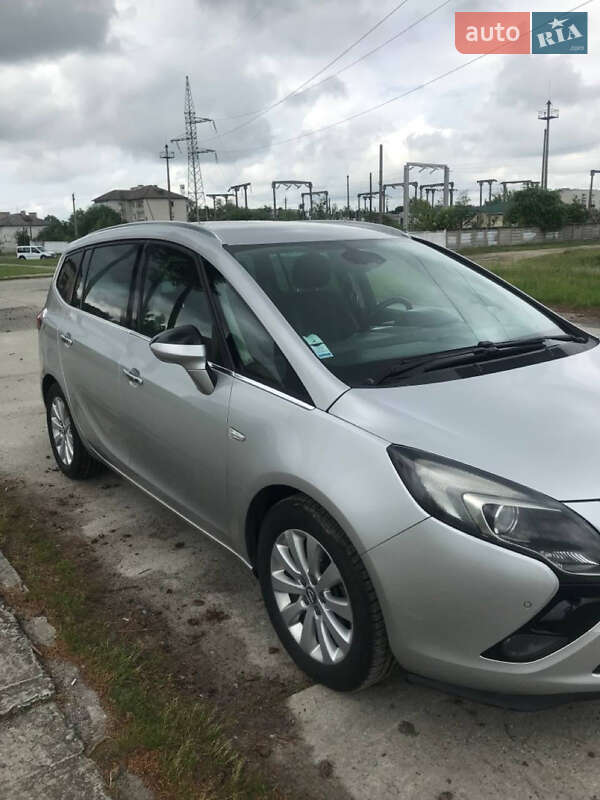 Минивэн Opel Zafira Tourer 2013 в Славуте