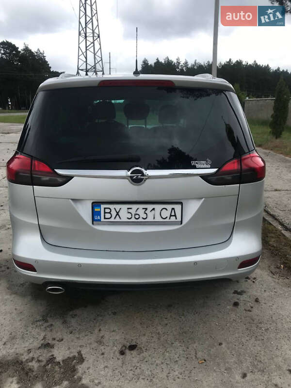 Минивэн Opel Zafira Tourer 2013 в Славуте