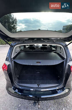 Минивэн Opel Zafira Tourer 2015 в 