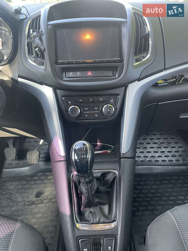 Минивэн Opel Zafira Tourer 2012 в Полтаве