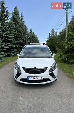 Минивэн Opel Zafira Tourer 2012 в 