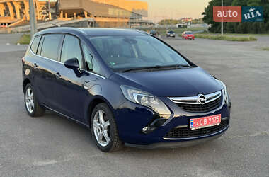 Минивэн Opel Zafira Tourer 2014 в 