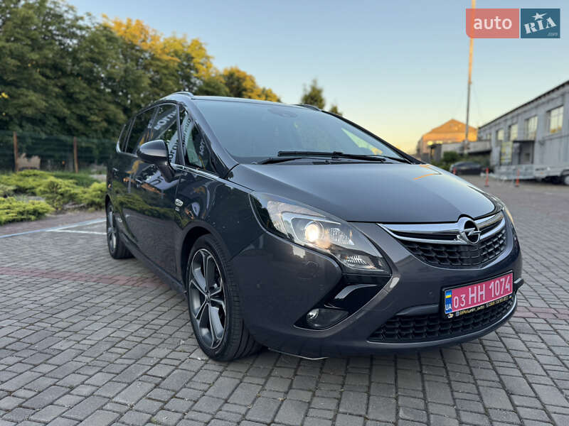 Минивэн Opel Zafira Tourer 2016 в Луцке