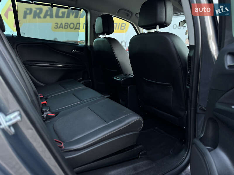 Минивэн Opel Zafira Tourer 2016 в Луцке