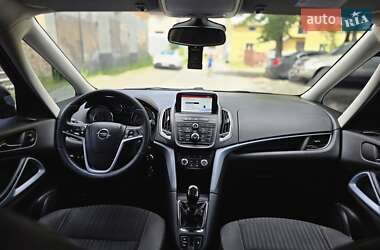 Минивэн Opel Zafira Tourer 2016 в 
