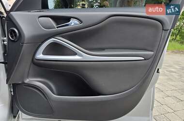 Минивэн Opel Zafira Tourer 2016 в 