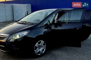 Минивэн Opel Zafira Tourer 2012 в 