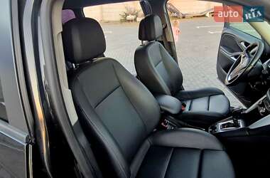 Минивэн Opel Zafira Tourer 2012 в 