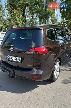 Минивэн Opel Zafira Tourer 2014 в 