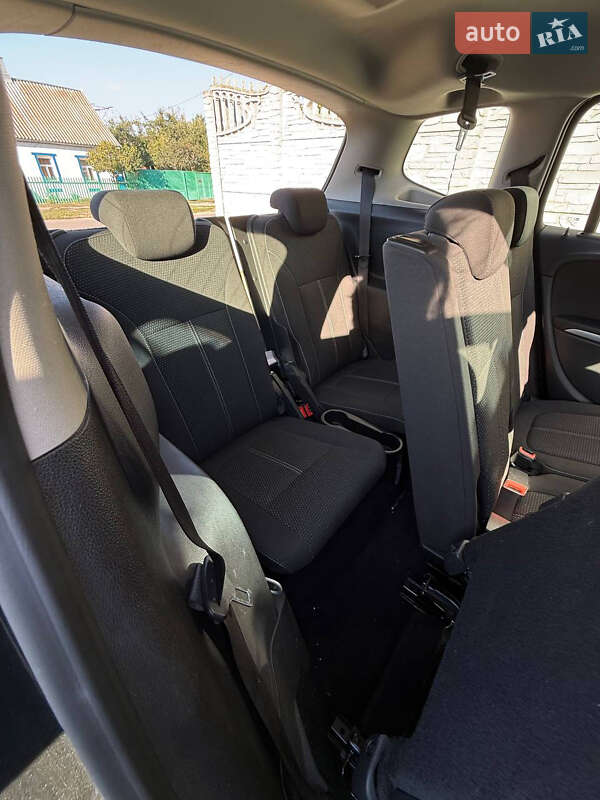 Мінівен Opel Zafira Tourer 2012 в Лозовій фото 25 Мінівен Opel Zafira Tourer 2012 в Лозовій