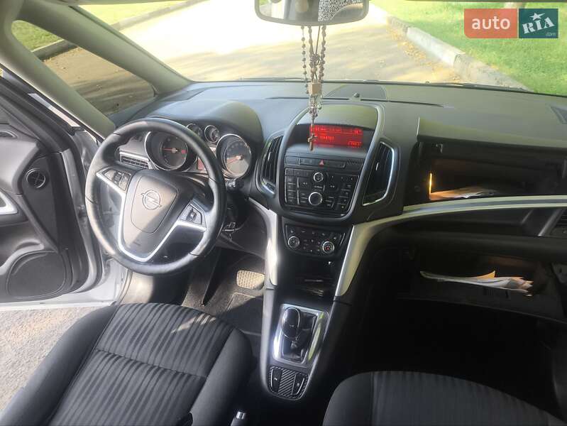 Минивэн Opel Zafira Tourer 2015 в Стрые
