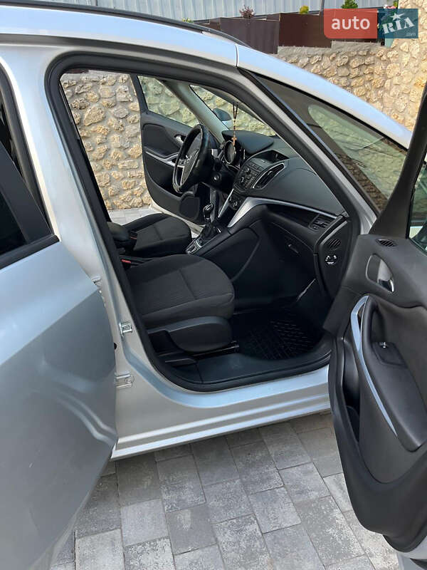 Мінівен Opel Zafira Tourer 2013 в Тернополі