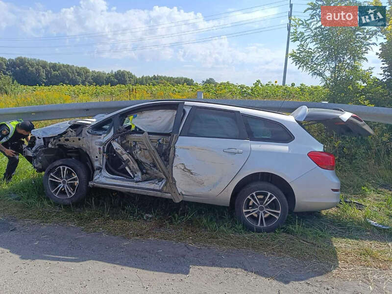 Минивэн Opel Zafira Tourer 2011 в Киеве