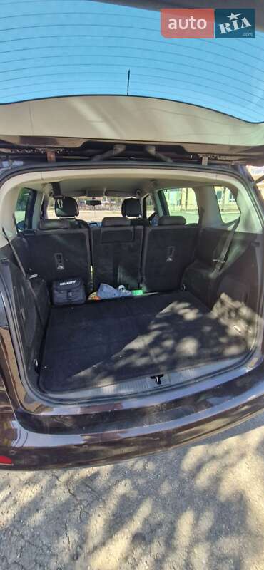 Минивэн Opel Zafira Tourer 2013 в Надворной