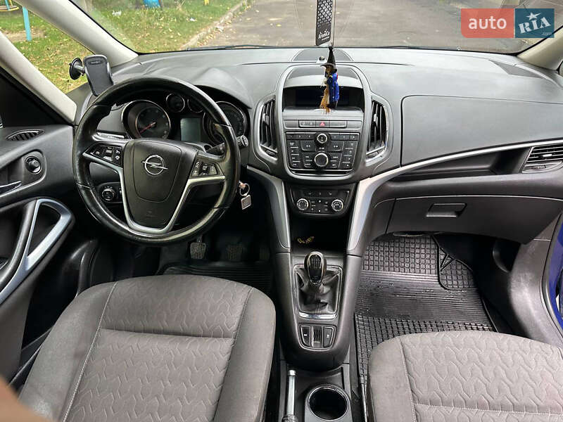 Мінівен Opel Zafira Tourer 2013 в Рівному
