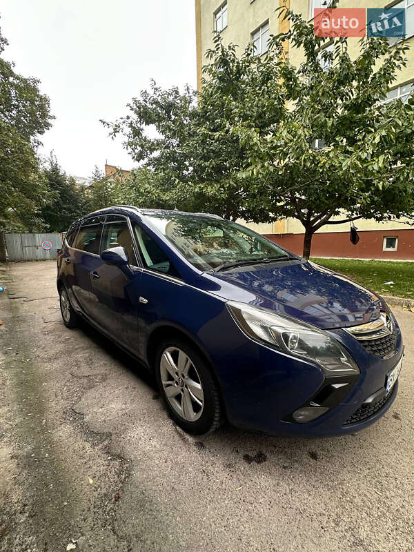 Мінівен Opel Zafira Tourer 2013 в Рівному