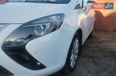 Мінівен Opel Zafira Tourer 2016 в 