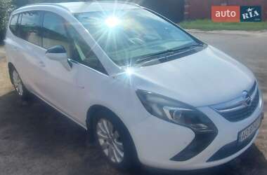 Мінівен Opel Zafira Tourer 2016 в 