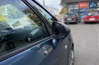 Минивэн Opel Zafira Tourer 2012 в 