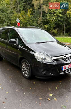 Минивэн Opel Zafira Tourer 2011 в Ровно