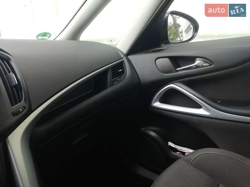 Минивэн Opel Zafira Tourer 2018 в Стрые