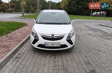 Минивэн Opel Zafira Tourer 2014 в 