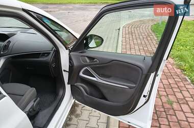 Минивэн Opel Zafira Tourer 2014 в 