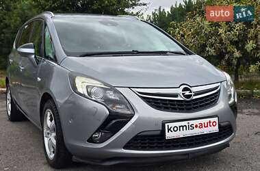 Минивэн Opel Zafira Tourer 2015 в 