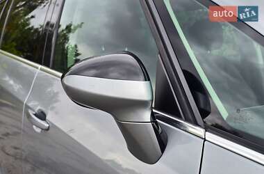 Минивэн Opel Zafira Tourer 2015 в 