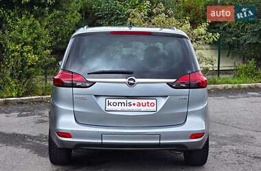 Минивэн Opel Zafira Tourer 2015 в 