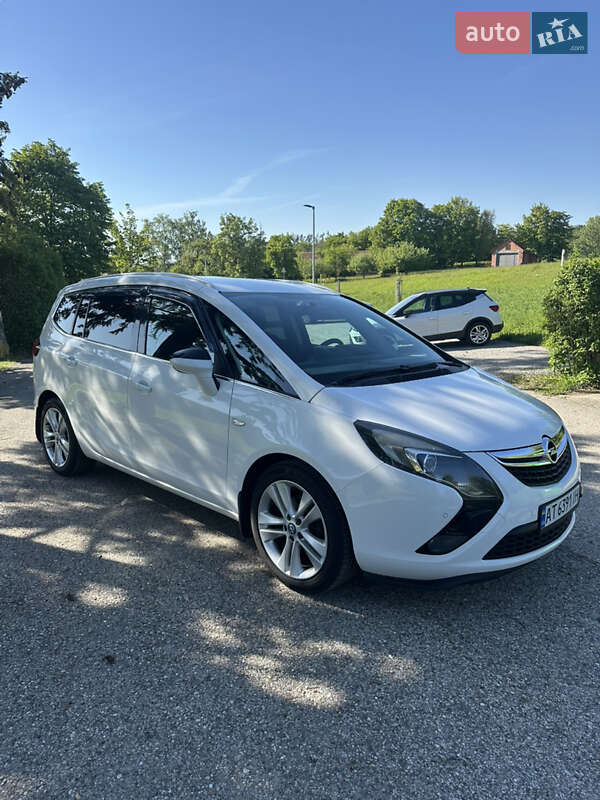 Opel Zafira Tourer 2012 Opel Zafira Tourer 2012