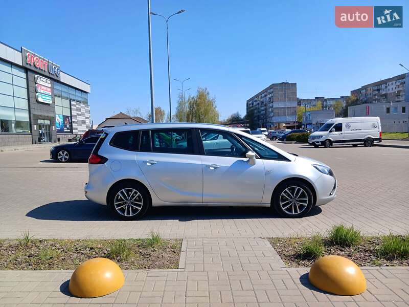 Мінівен Opel Zafira Tourer 2015 в Черкасах фото 4 Мінівен Opel Zafira Tourer 2015 в Черкасах