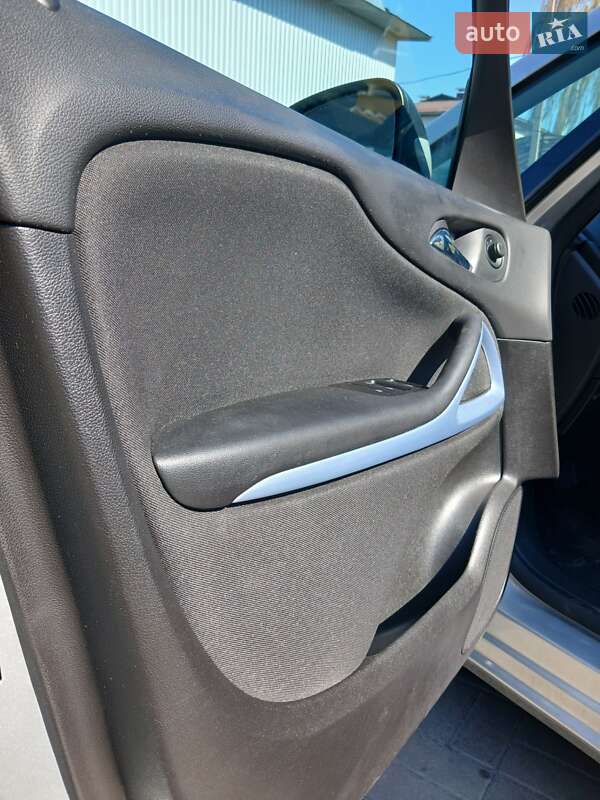 Мінівен Opel Zafira Tourer 2015 в Черкасах фото 21 Мінівен Opel Zafira Tourer 2015 в Черкасах