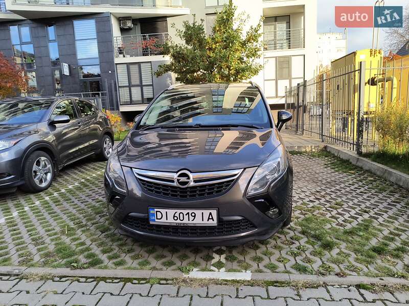 Мінівен Opel Zafira Tourer 2013 в Рівному фото 3 Мінівен Opel Zafira Tourer 2013 в Рівному