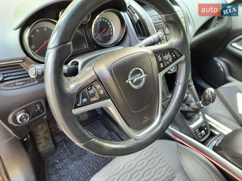 Мінівен Opel Zafira Tourer 2013 в Рівному фото 10 Мінівен Opel Zafira Tourer 2013 в Рівному