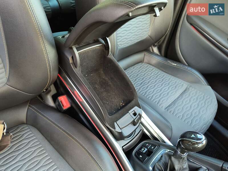 Мінівен Opel Zafira Tourer 2013 в Рівному фото 36 Мінівен Opel Zafira Tourer 2013 в Рівному