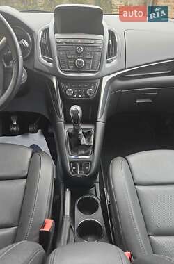Минивэн Opel Zafira Tourer 2013 в 
