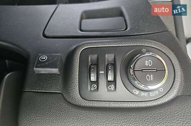 Минивэн Opel Zafira Tourer 2013 в 