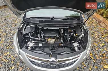 Минивэн Opel Zafira Tourer 2013 в 