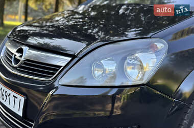 Мінівен Opel Zafira Tourer 2013 в 
