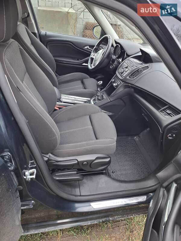 Мінівен Opel Zafira Tourer 2014 в Тернополі