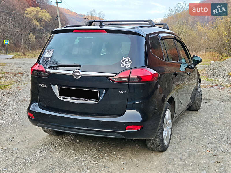 Минивэн Opel Zafira Tourer 2012 в Рахове